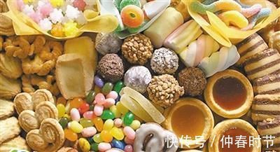 肝功能|豆浆是肝病的“发物”?建议:若想保护肝功能,4种食物尽量少碰