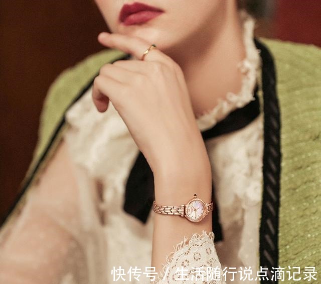 手表 女生手表该戴“左手”还是“右手”原来还有这讲究,你戴对了吗!