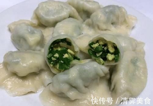 包韭菜饺子，调料越多越难吃，三种就足够了！这样做饺子鲜嫩美味