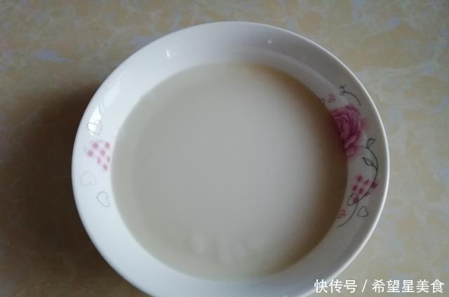 做法|糯米粉这吃法,火了30多年,没想到做法这么简单,一口一个吃不腻