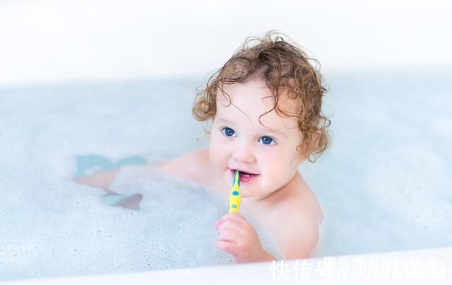 美国儿科学会|孩子开始刷牙的正确时间，不是1岁不是2岁，而是这个年龄