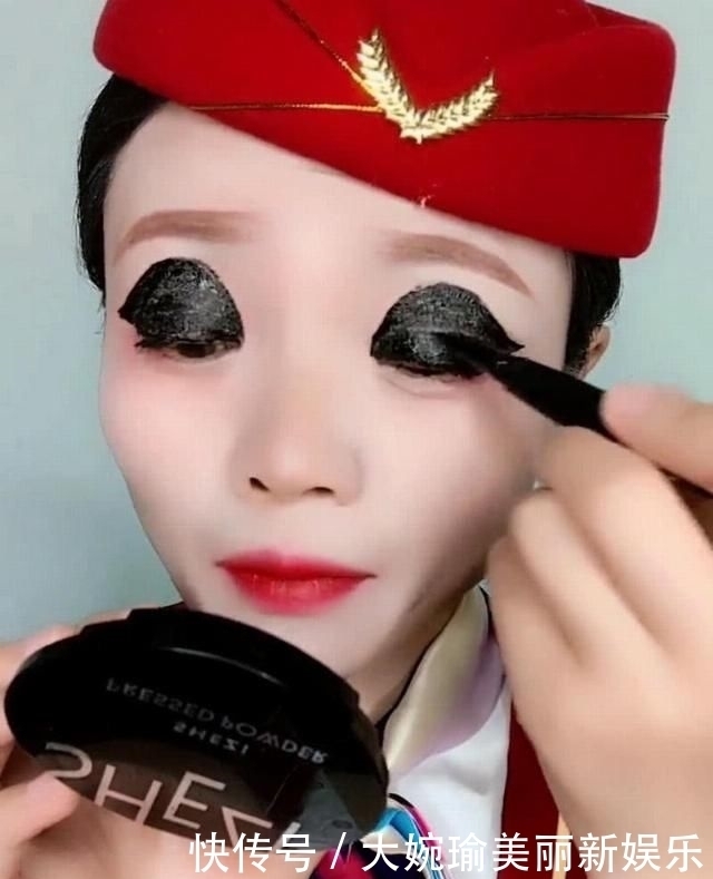 毛病|空姐画眼线被男朋友吐槽“画得太粗”,睁眼之后网友没毛病