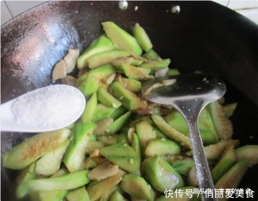 里脊肉|炒牛肉直接下锅是不对的!牛肉香嫩入味有窍门,牢记3点炒不老