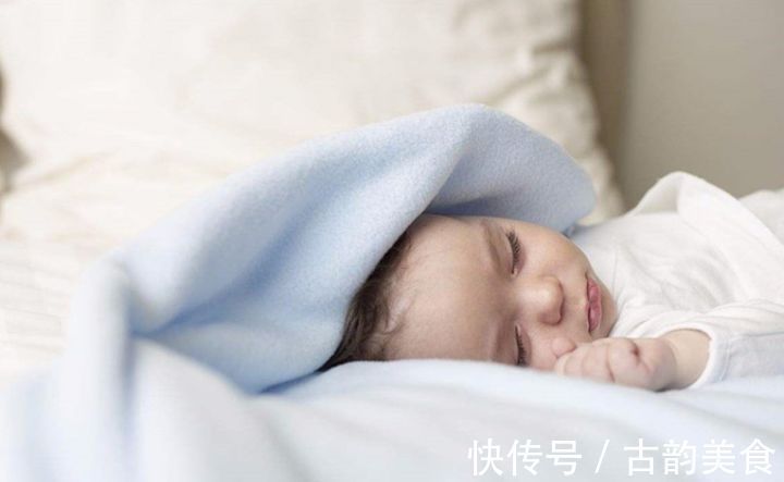 厂家|八个月宝宝发育迟缓,罪魁祸首竟是一款宝宝霜!专家:家长需警惕