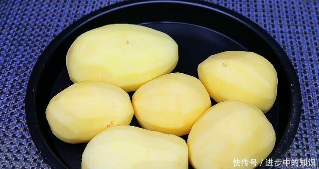 活了30年才知道,土豆还能这样吃,秘制一做,吃一次就会上瘾