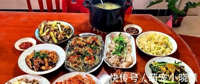 过年去姑姑家拜年，4个姑父做拿手菜，两天吃四顿，顿顿不重样