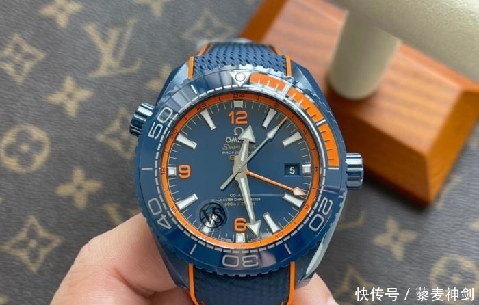 机芯|为啥越来越多的有钱人喜欢上了复刻表真的值得去购买吗