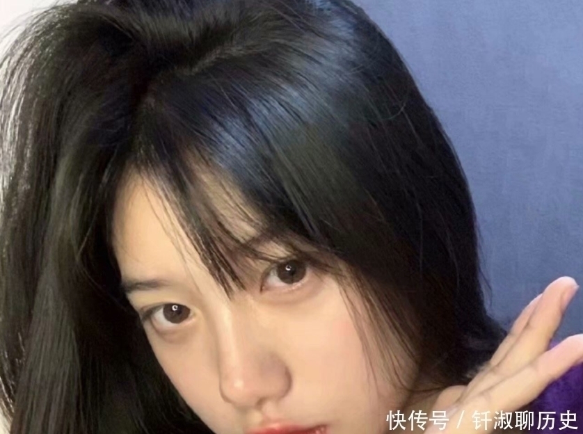 油光|青春期女生总是“油光满面”?坚持3个习惯,和“油脸”说拜拜