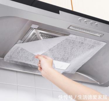 贴纸|厨房油污又黏又厚？别用洗洁精，教你3招，老油灶也能闪闪发光！