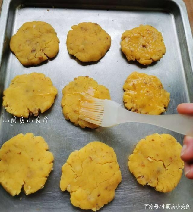 黑芝麻|给老妈做小时候爱吃的零食，咸香酥脆，尝一块不够，还得再来两块