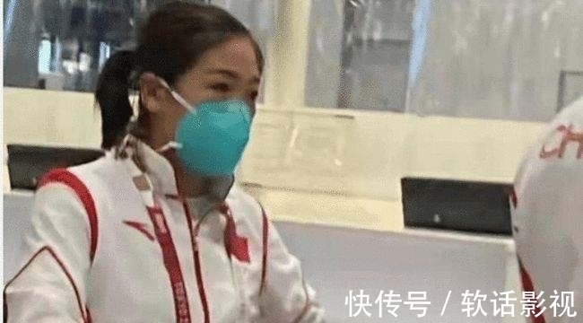 小枣|心碎了!刘诗雯表情恍惚,面对镜头毫无笑容,20冠小枣真不该这样