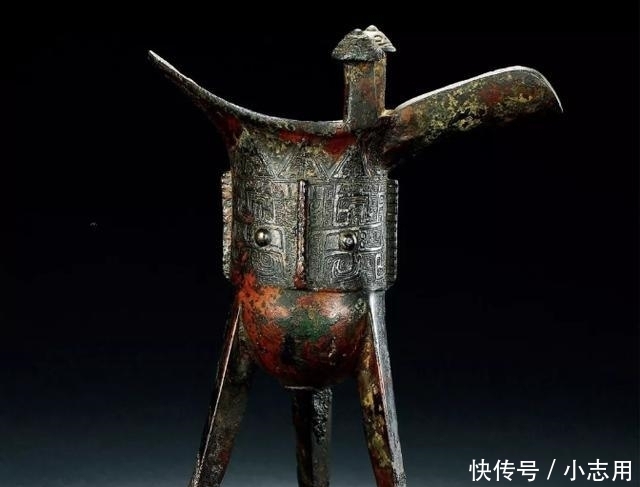 母猴|"1个杯子卖了2亿,2只猴子卖了3亿,这个瓶子卖了5亿,网友:值了"