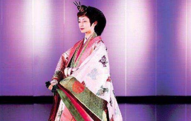 不算|连续明君最多的朝代,奥斯曼王朝十代不算多,这个朝代连续三十代