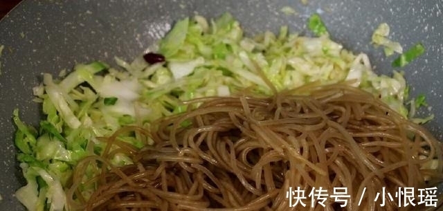 劲道|粉条最好吃的做法，我家隔三差五做一次，劲道爽滑，上桌就扫光
