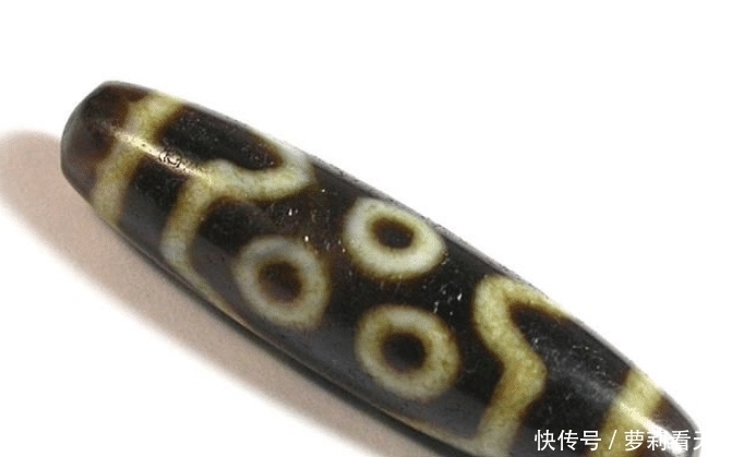 李连杰挂的九眼天珠,为何价值连城?网友:稀世珍宝可遇不可求!