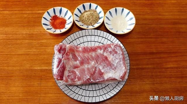大蒜粉|夏季，我家就爱这样吃五花肉，当追剧的小零食，越嚼越香