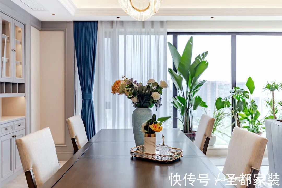 家居|206㎡大户型装修案例:超大横厅+衣帽间+景观阳台,神仙配色 心动