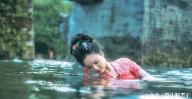 吴国#唐朝诗人罗隐的这首《西施》,其实是在为西施翻案,很是值得一读