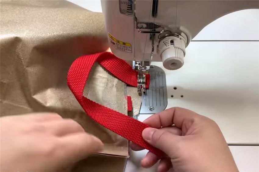 日本 日本手工牛人,把一次性纸袋做成手提包,看完想学缝纫了!