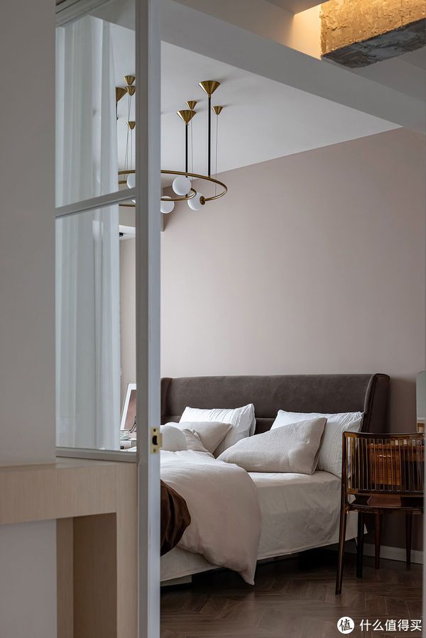 餐厅|这对大学老师,把餐厅放在阳台就圈了好多粉,再开个天窗,美极了