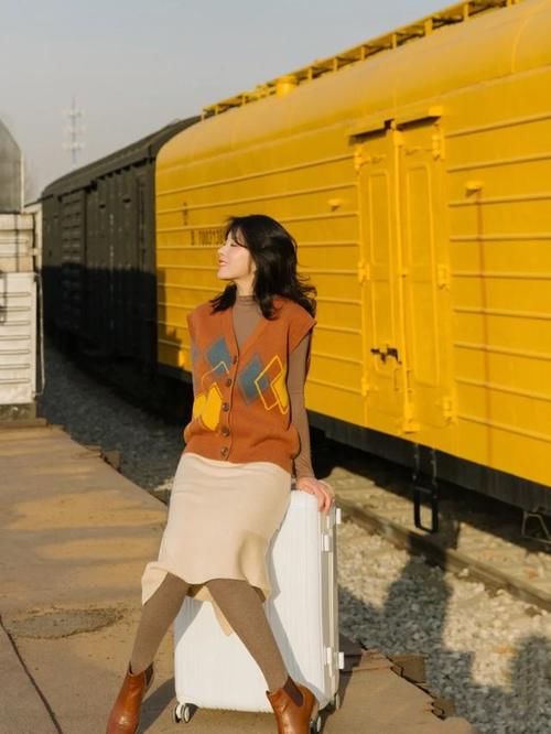 打底袜又美又撩，它的搭配指南在此，每一套都值得收藏！