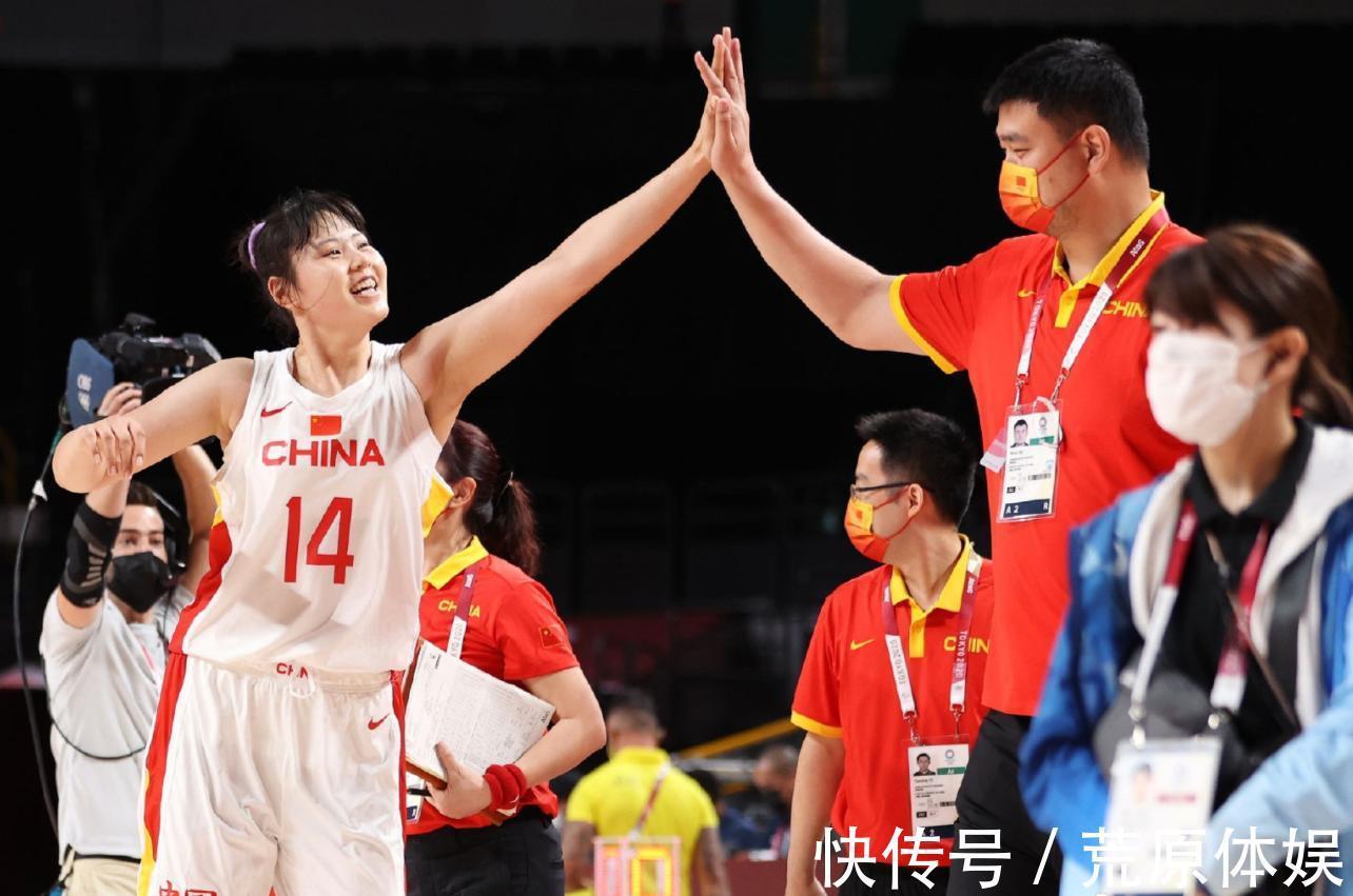 韩旭|李月汝对阵韩旭,WCBA领头羊赛季首败,14胜0负的较量