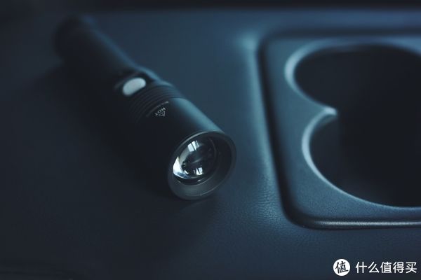 光剑在手,黑暗你走——纳丽德L10MAX白激光手电