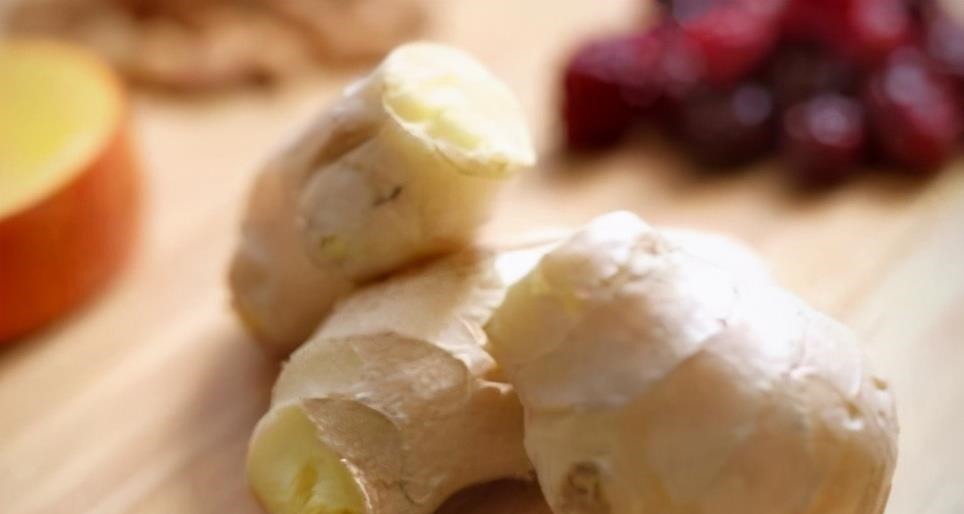 才知道这种生姜不能买，菜贩子从来不吃，为了家人健康，不妨看看