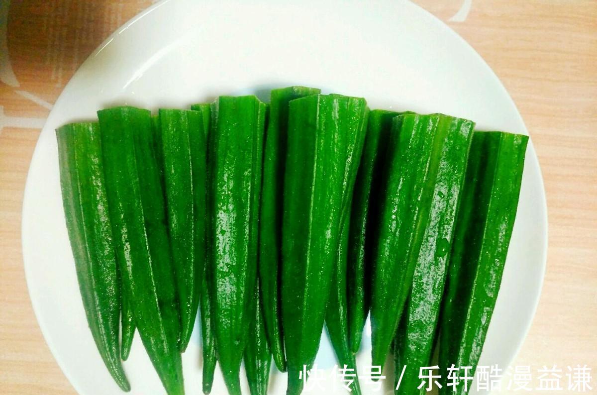 夏日|夏日懒人的福音！3分钟就可以搞定的低卡爽口菜凉拌秋葵