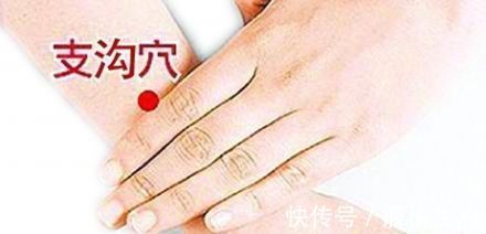 膳食纤维|秋燥容易便秘此10种便宜货,却是便秘的敌人,黑臭宿便不见