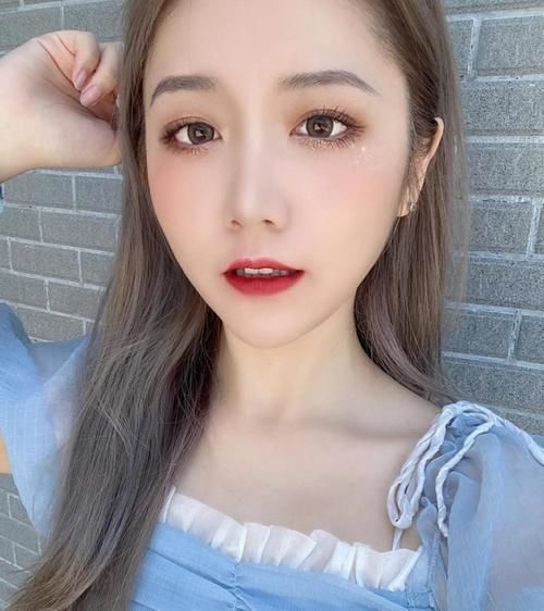 color|国产平价口红中,受欢迎的不止有完美日记,它也深受大家喜爱!