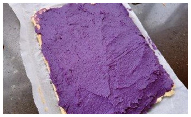 出门买蛋糕费时又费心，简单几步就能在家做，不仅自由还干净卫生