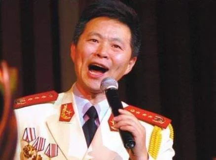 48岁王宏伟妻子曝光,原来是大家熟悉的她,难怪一直不愿公开 48岁王宏伟妻子曝光,原来是大家熟悉的她,难怪一直不愿公开