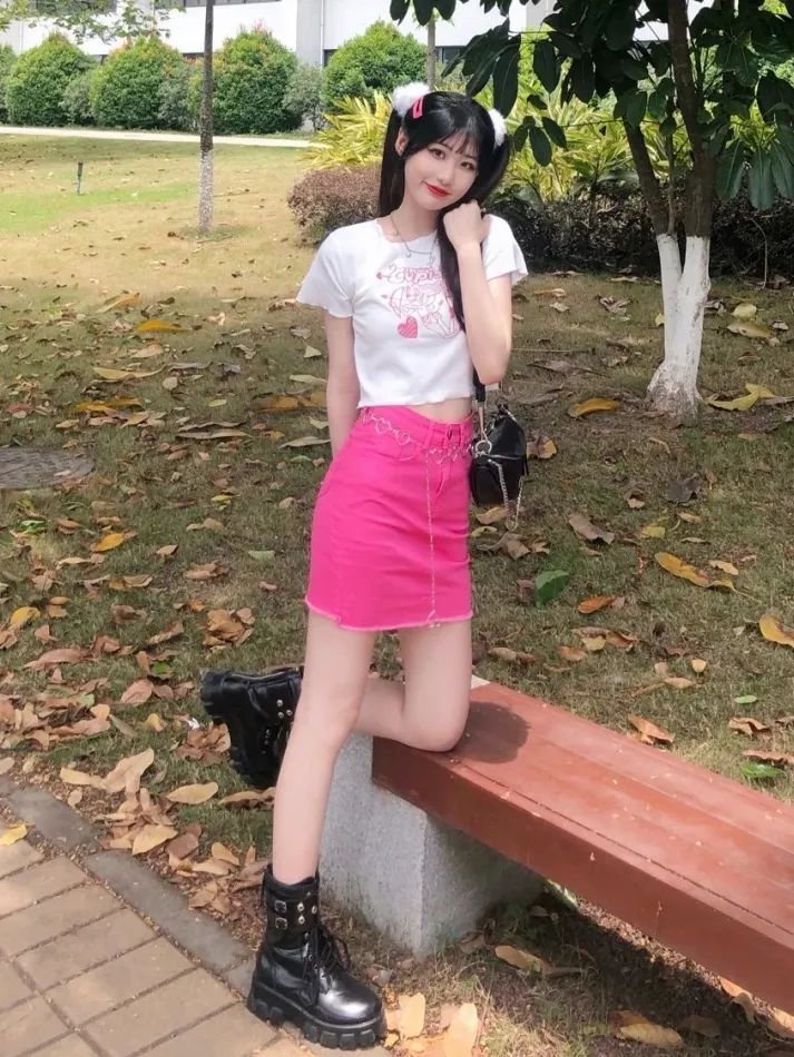 回村的诱惑|拜拜牛油果绿!今夏超火流行色时髦又高级,早穿早美