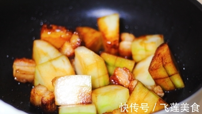 满屋|奶爸亲自下厨教你做色香味俱全的红烧冬瓜，还没出锅就满屋飘香