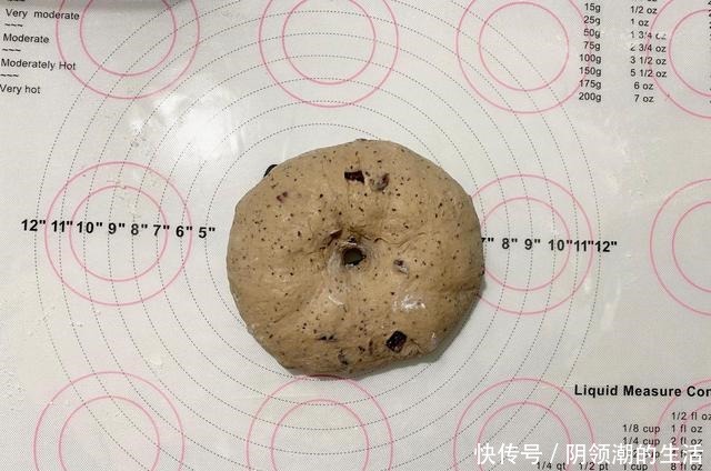 一次发酵、低糖油、无蛋奶的快手面包,减肥也可放心吃,快收藏!