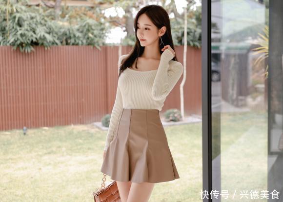 女神孙允珠冬日开衫配短皮裙,细腰长腿气质太好了!网友:迷死人