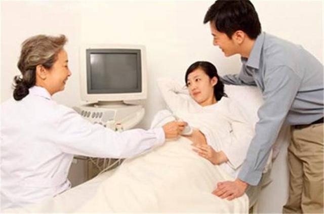 检查|儿媳妇去医院检查,发现孩子有“小尾巴”,婆婆听后不禁乐出声