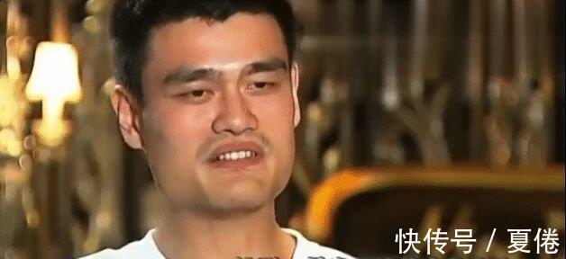 鲁豫逼问姚明:跟中国人说话还用英语?姚明一句话直接噎死鲁豫!