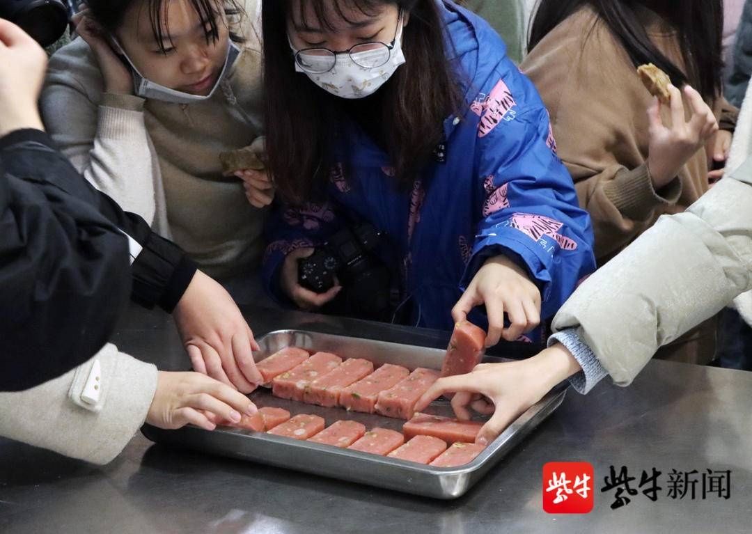  大学|冬至大如年！苏大学子制作“冬至盘”体验苏州传统习俗