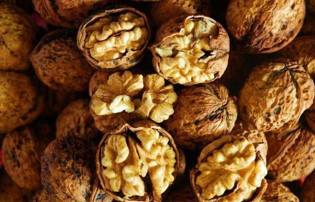 什么时候吃核桃最好时间选不对,吃核桃就等于“白吃”,了解下