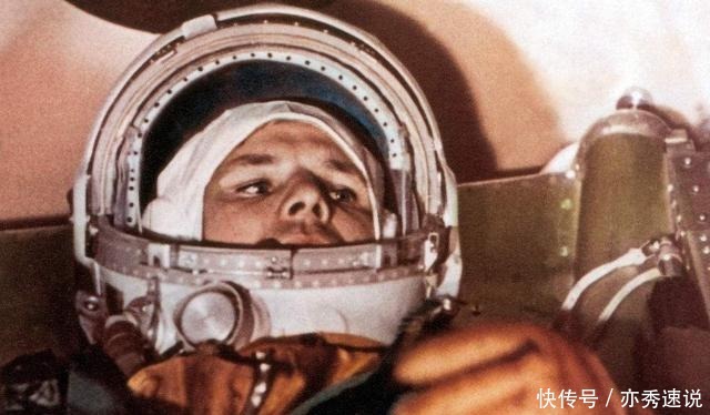 生物 人类航天的第一功臣是条狗狗, 它叫莱卡! 现在仍漂流的太空!