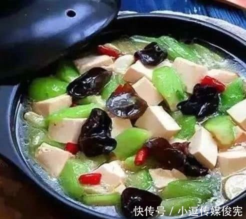  此物|豆腐和此物一起炖，比鸡汤还鲜，比骨头汤还补，补钙质，水嫩肌肤