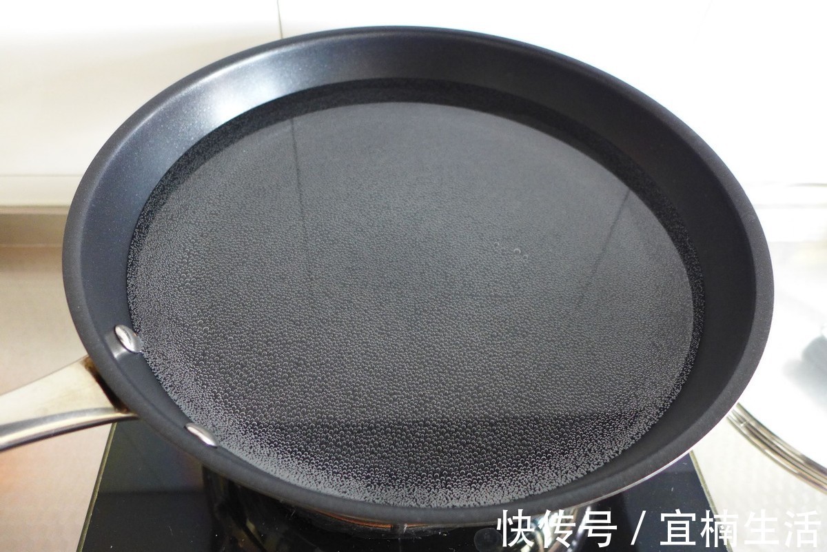 虾仁|芦笋和虾仁的完美组合，随手一炒，鲜美下饭，清爽解腻