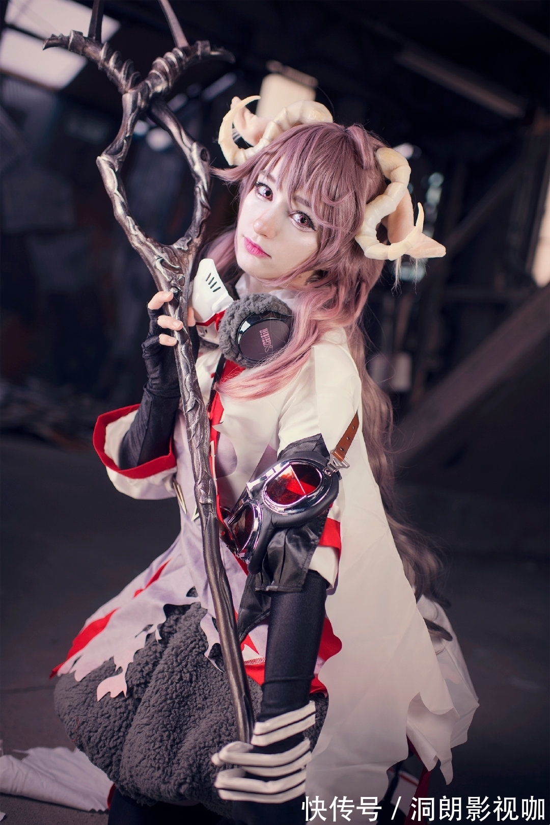 明日方舟|奥地利小姐姐还原艾雅法拉,立体的五官也可以cos软萌小绵羊