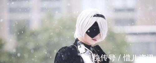 cos们|国外男子cos女装大佬,却被对面小孩发现,求小男孩阴影面积