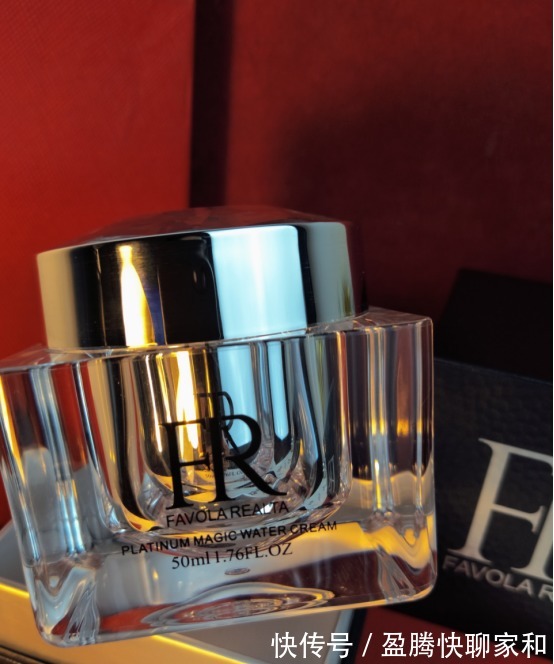 富勒烯|美白效果好的护肤品十大排名来了,盲买也不踩雷!