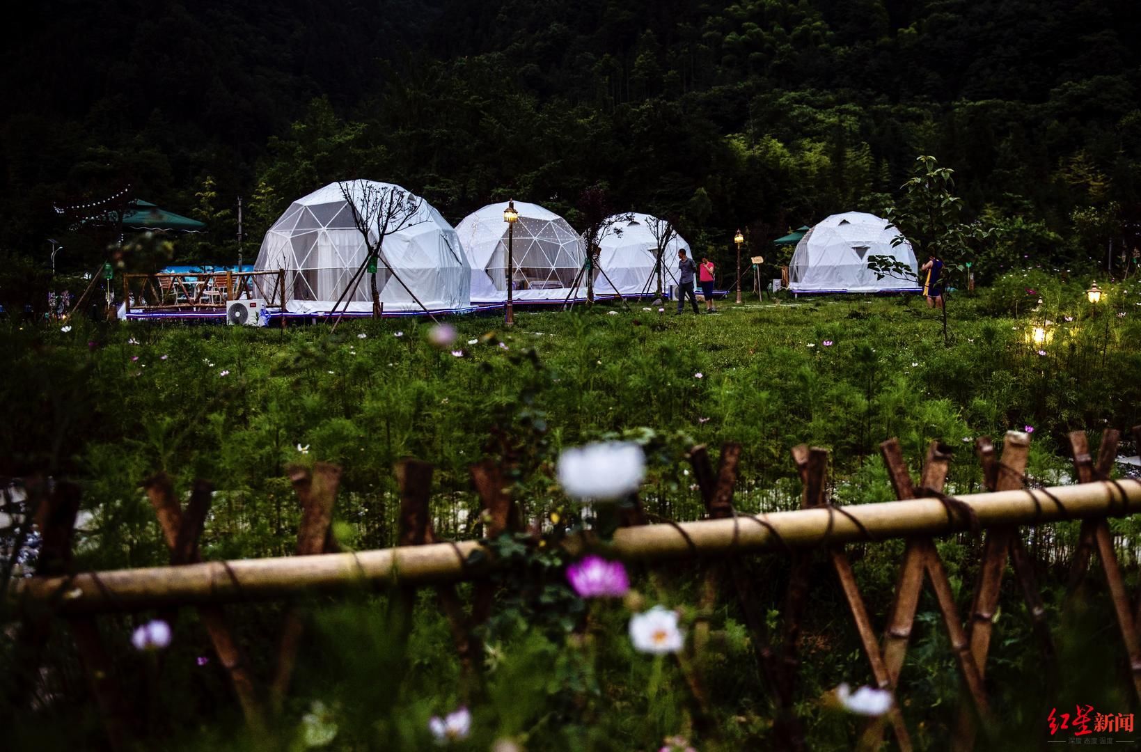 出矿井记：山中那些童话般民宿，背后老板是一个个矿工……