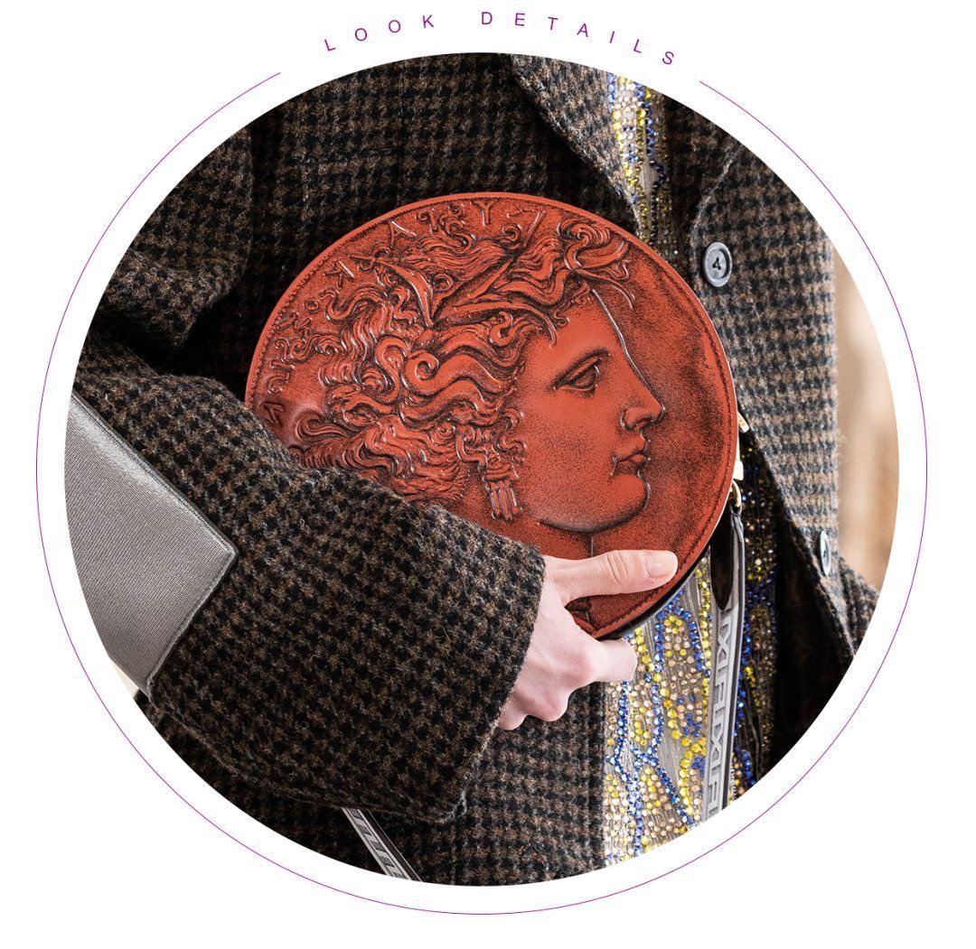 卢浮宫周边？不，这是Louis Vuitton新包