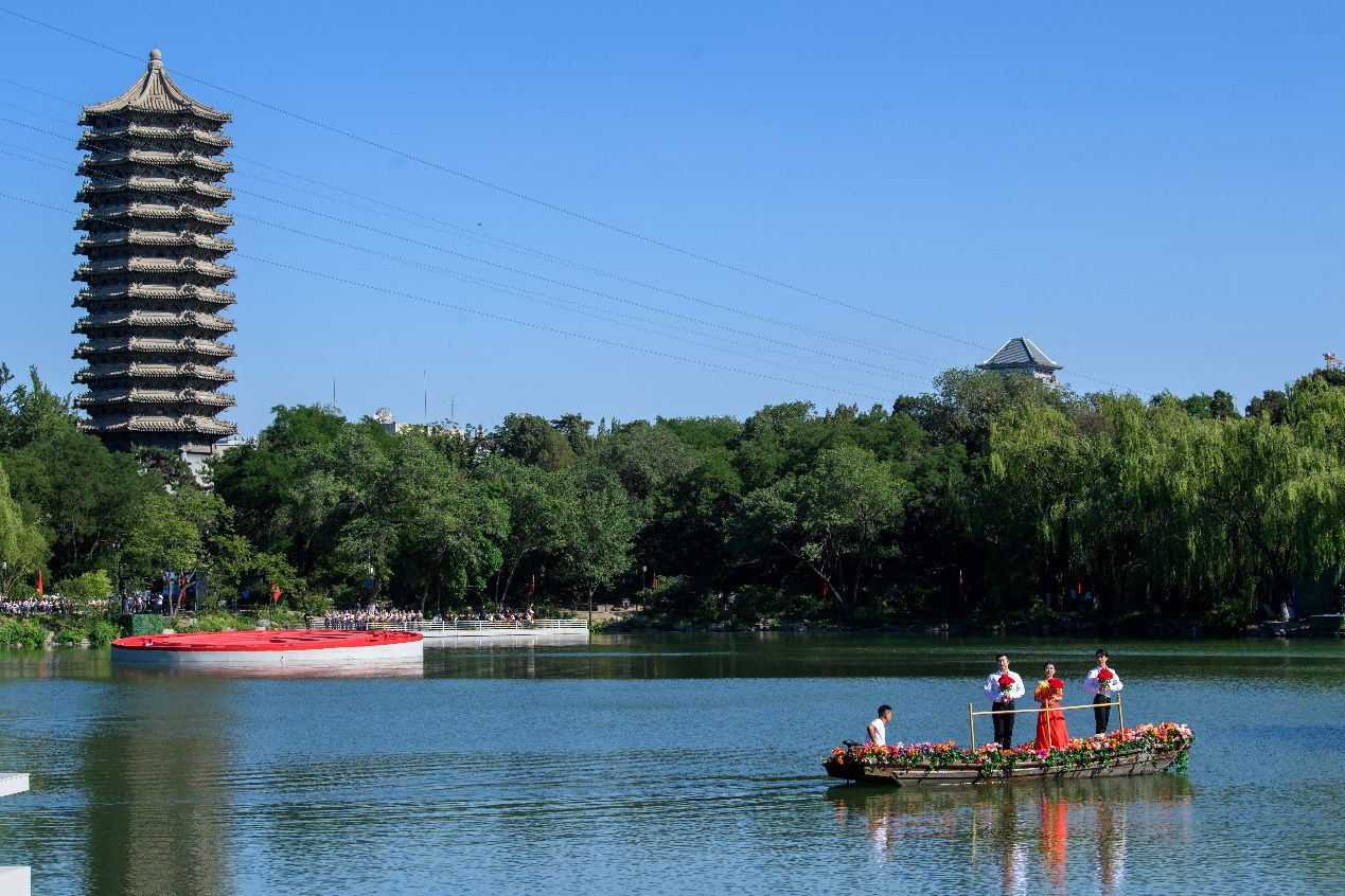 党史|未名湖畔唱响红歌 北京大学举行党史学习教育活动